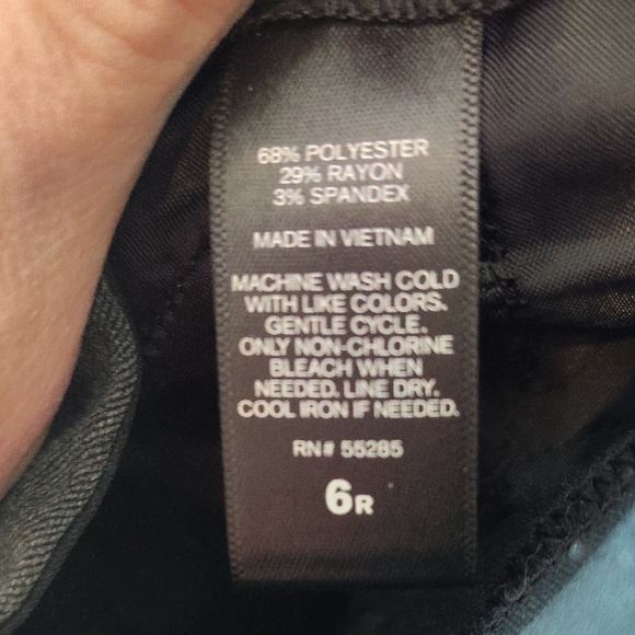 Express Editor Classic Black Pants - Picture 3 of 5